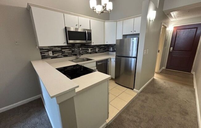 1 bed, 1 bath, 670 sqft, $1,199, Unit 610