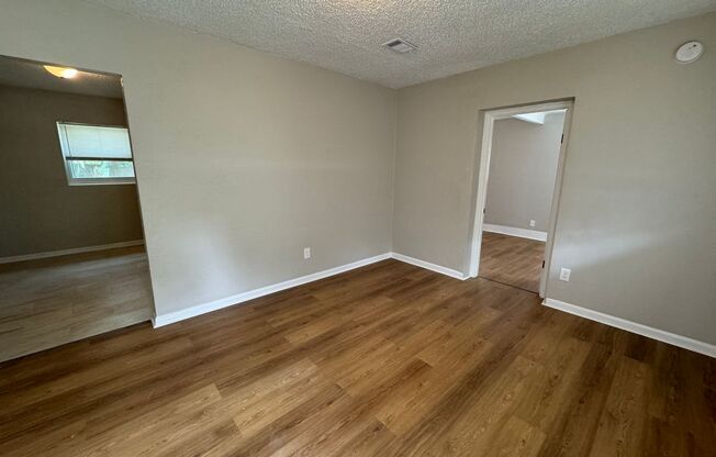 4 beds, 1 bath, $1,135