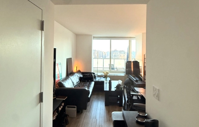 1 bed, 1 bath, 505 sqft, $4,500, Unit 8J