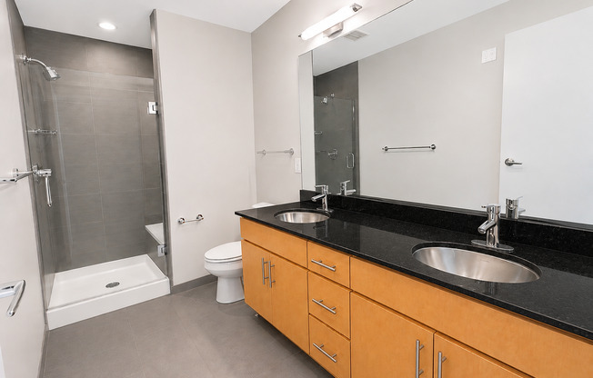 3 beds, 2 baths, 1,292 sqft, $2,795, Unit 802