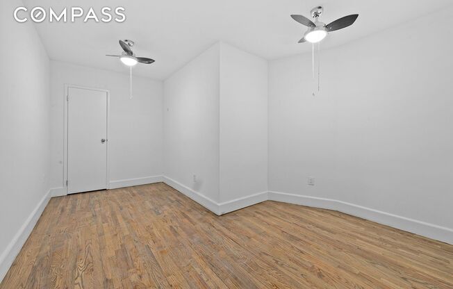 316 W 19 ST