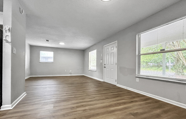 1329 PALMETTO ST