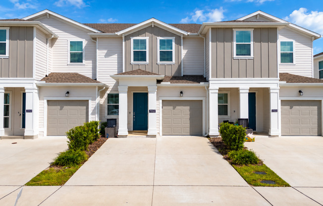 Lake Wilson Reserve – 7552 Stone Creek Trail - Townhouse