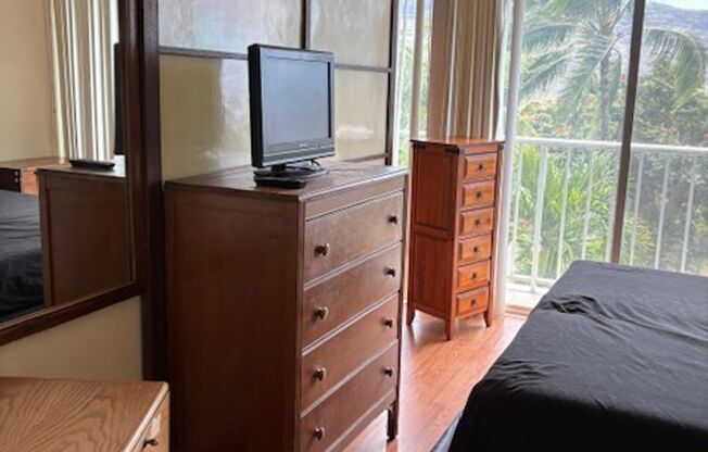 Makaha Valley Towers