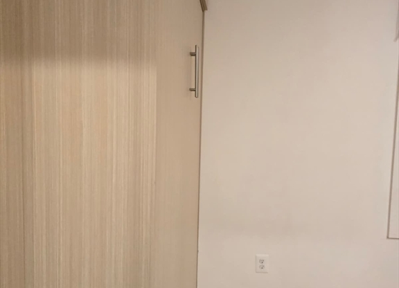 Studio, 1 bath, 600 sqft, $1,550, Unit 3