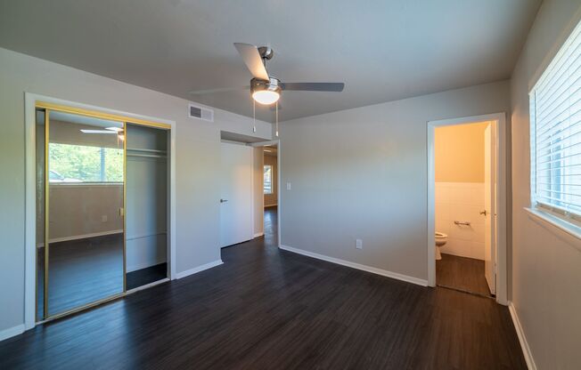 2 beds, 1.5 baths, 850 sqft, $1,100, Unit 16