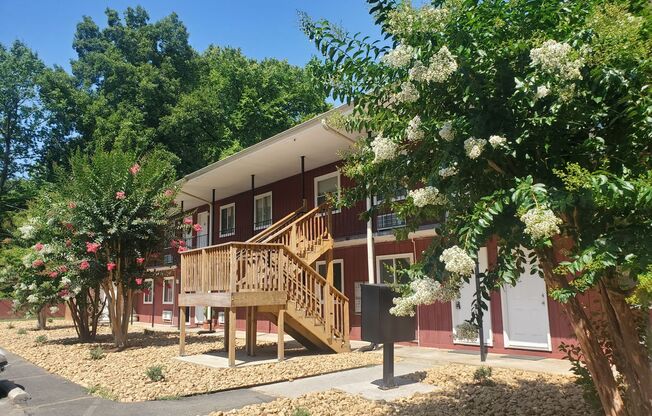 "Bright & Spacious 1BR/1BA with Open Concept – Perfect for UT Students"
