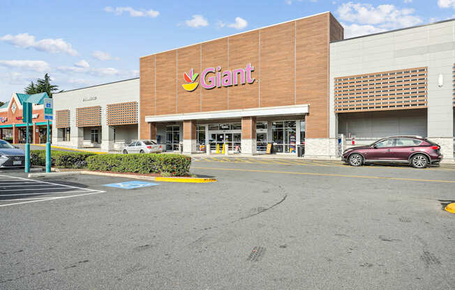 A Giant supermarket is shown with a parking lot in front.