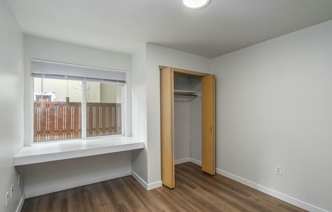 Studio, 1 bath, 180 sqft, $950, Unit Unit A306