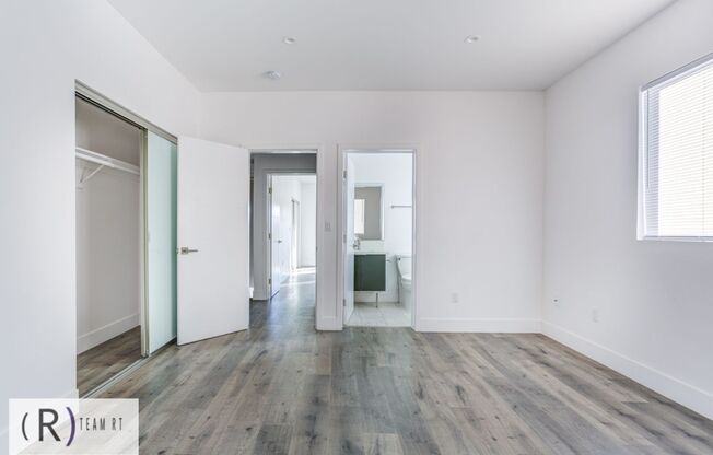 3 beds, 3 baths, 1,565 sqft, $3,600, Unit 11639 1/2 Burbank Blvd