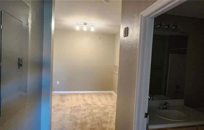 1 bed, 1 bath, $1,450, Unit Unit 1-304