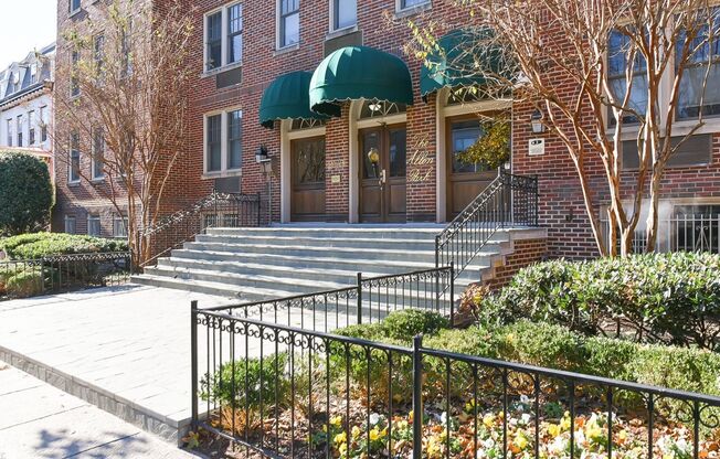Updated Kalorama One Bedroom on Quiet Street