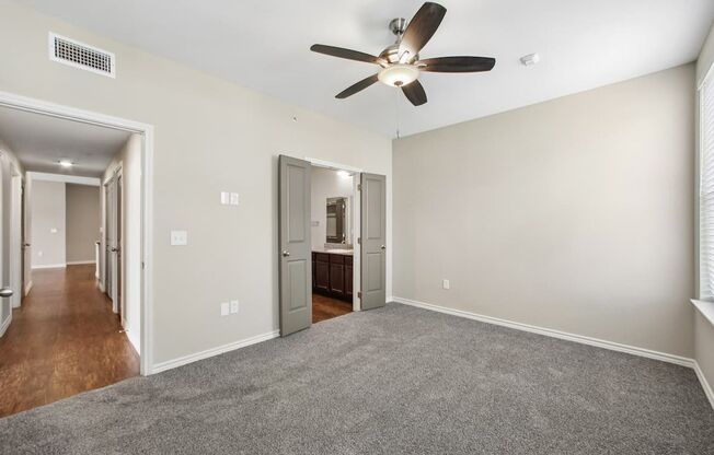 3 beds, 2 baths, 1,248 sqft, $1,959, Unit 918