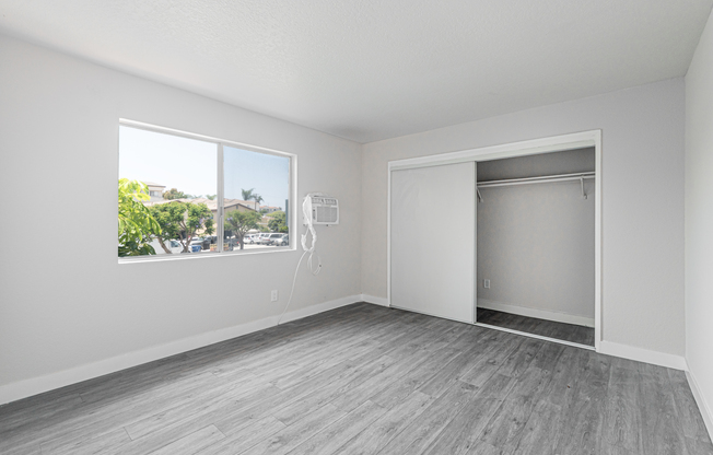 6210 10 AVE