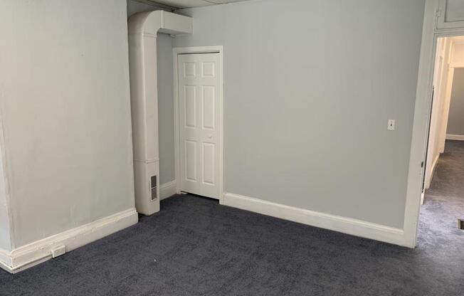 3 beds, 1 bath, 1,152 sqft, $1,550
