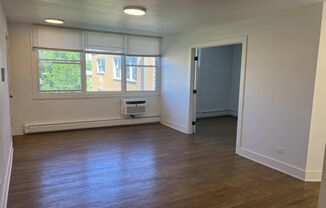 Recently Rehabbed West Rogers Park Apartments With Heat Included