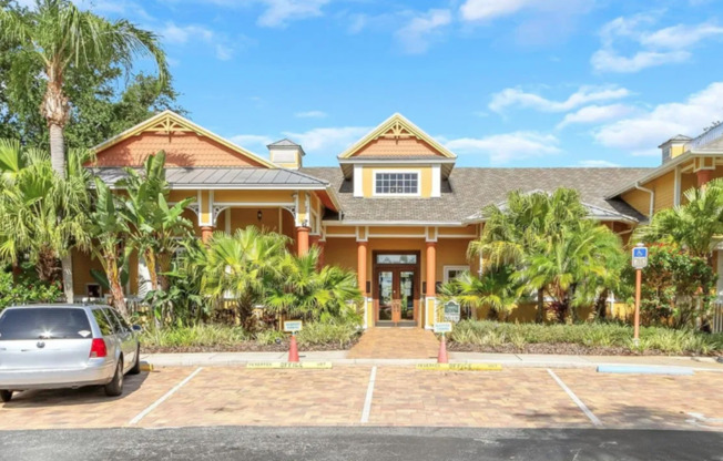 2 beds, 2 baths, $2,050, Unit Unit 5103