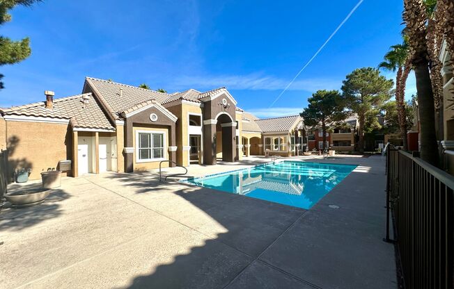 2 beds, 2 baths, $1,299, Unit # 2095