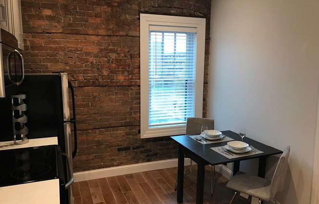 1 bed, 1 bath, 600 sqft, $1,395, Unit 1-8