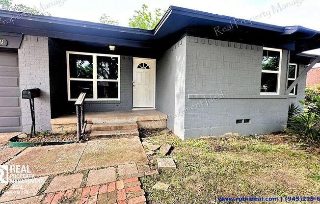 809 E CELESTE DR