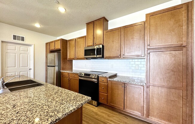 3865 PRESIDIO PT