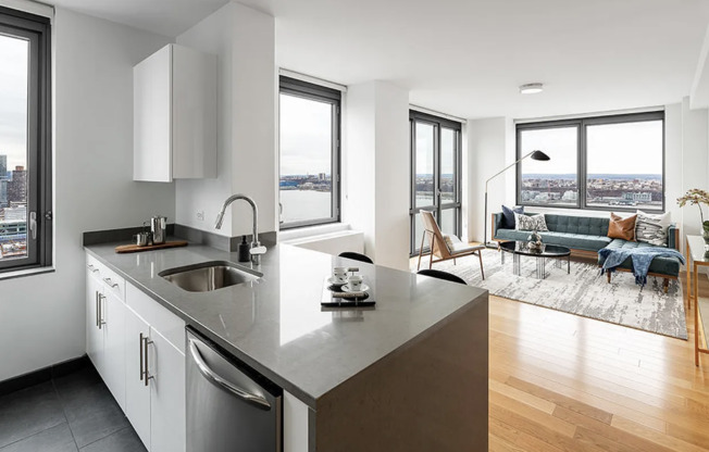 3 beds, 2 baths, $10,495, Unit 4103