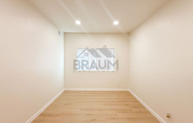 2 beds, 2 baths, 1,000 sqft, $2,450, Unit 215