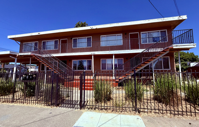 10100 WALNUT ST