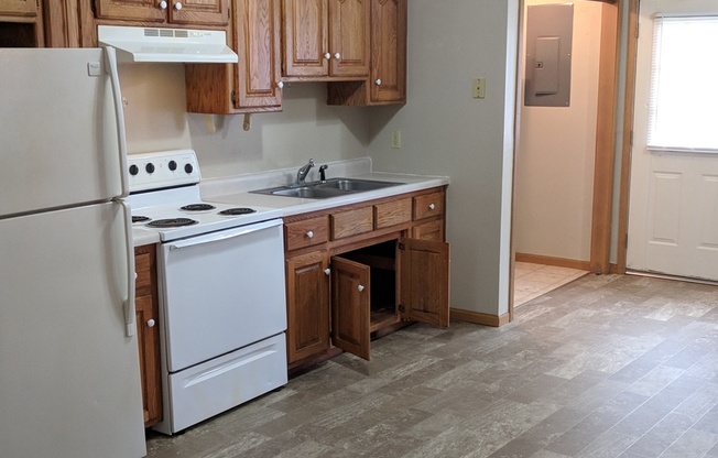 2 beds, 1 bath, $625