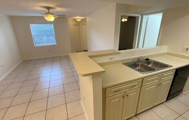 2 beds, 2 baths, $1,750, Unit # 206