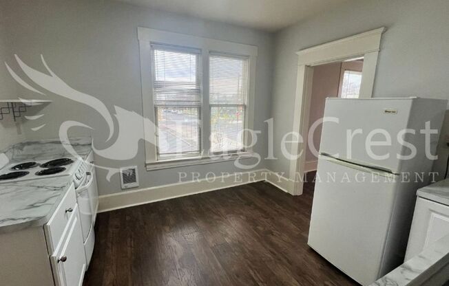 1 bed, 1 bath, 900 sqft, $1,100, Unit 202