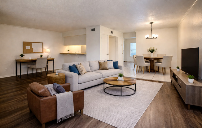 1 bed, 1 bath, 700 sqft, $999, Unit LAW9-307