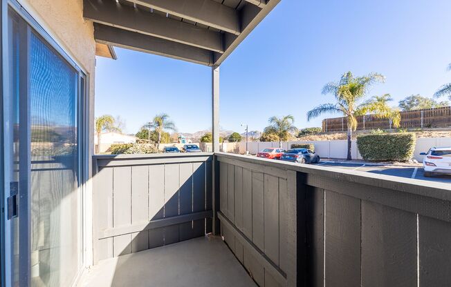 2 beds, 1.5 baths, 747 sqft, $2,295, Unit 06