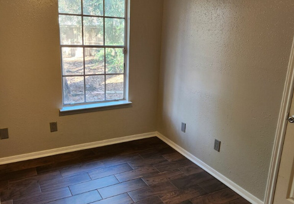 27 N CIRCLEWOOD GLN