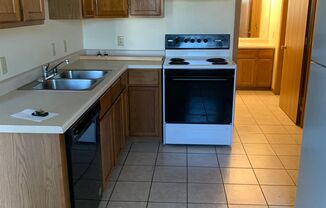 1 bed, 1 bath, $950, Unit 2