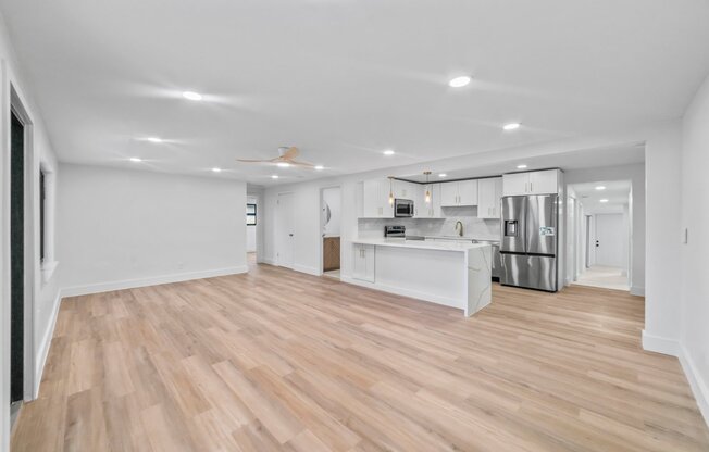 4114 SW 49 CT