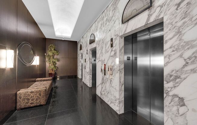 2 beds, 2.5 baths, $4,700