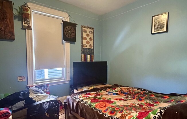 4 beds, 2 baths, 1,500 sqft, $4,000, Unit 2