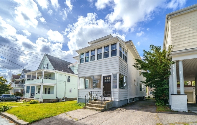 100 LANGDON AVE