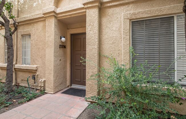 Townhome in Lake Forest