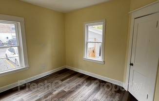 1378 W 114 ST