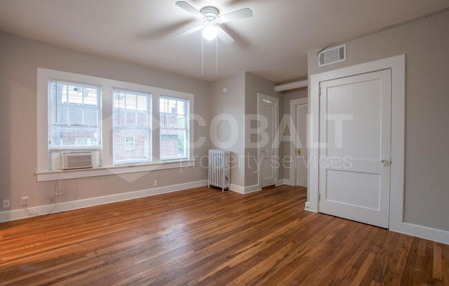 674 SOMERSET TER NE