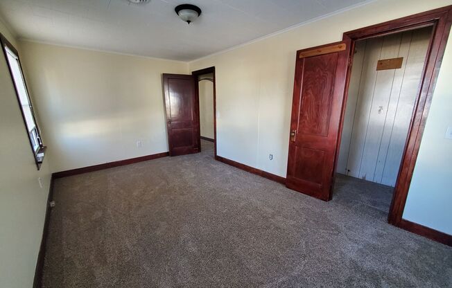 2 beds, 1 bath, $950