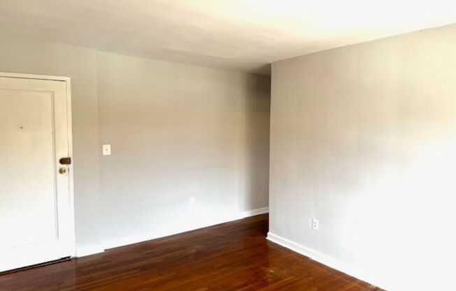 1 bed, 1 bath, $1,222, Unit 303