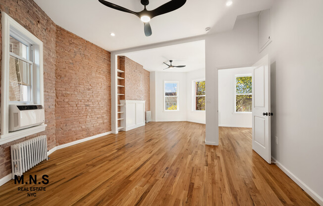 2 beds, 1 bath, 817 sqft, $3,395, Unit RESIDENCE#3