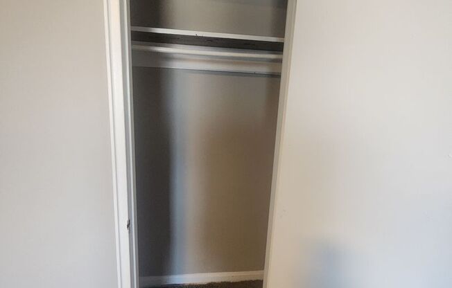 3 beds, 1 bath, 1,500 sqft, $1,300, Unit 1614-00