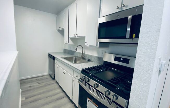 Studio, 1 bath, 460 sqft, $1,545, Unit 045#18