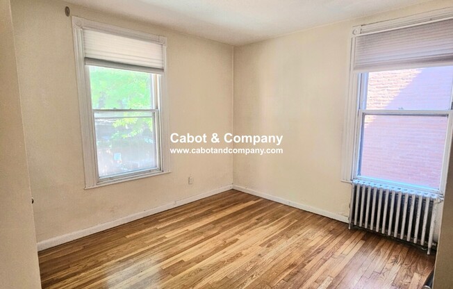 295 Newbury St