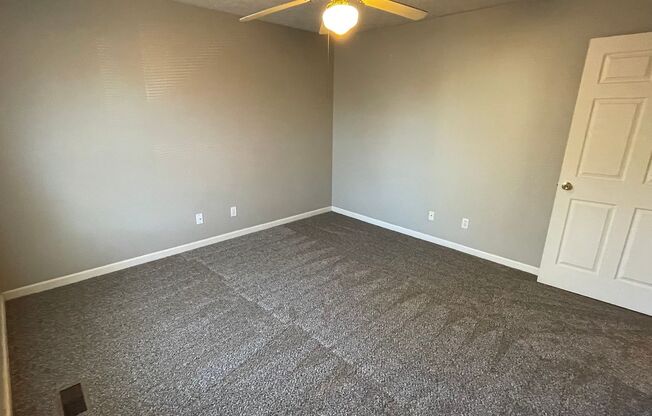 2 beds, 1 bath, 900 sqft, $1,199, Unit Unit 6