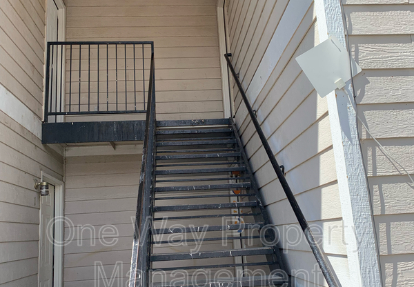 3524 11 AVE
